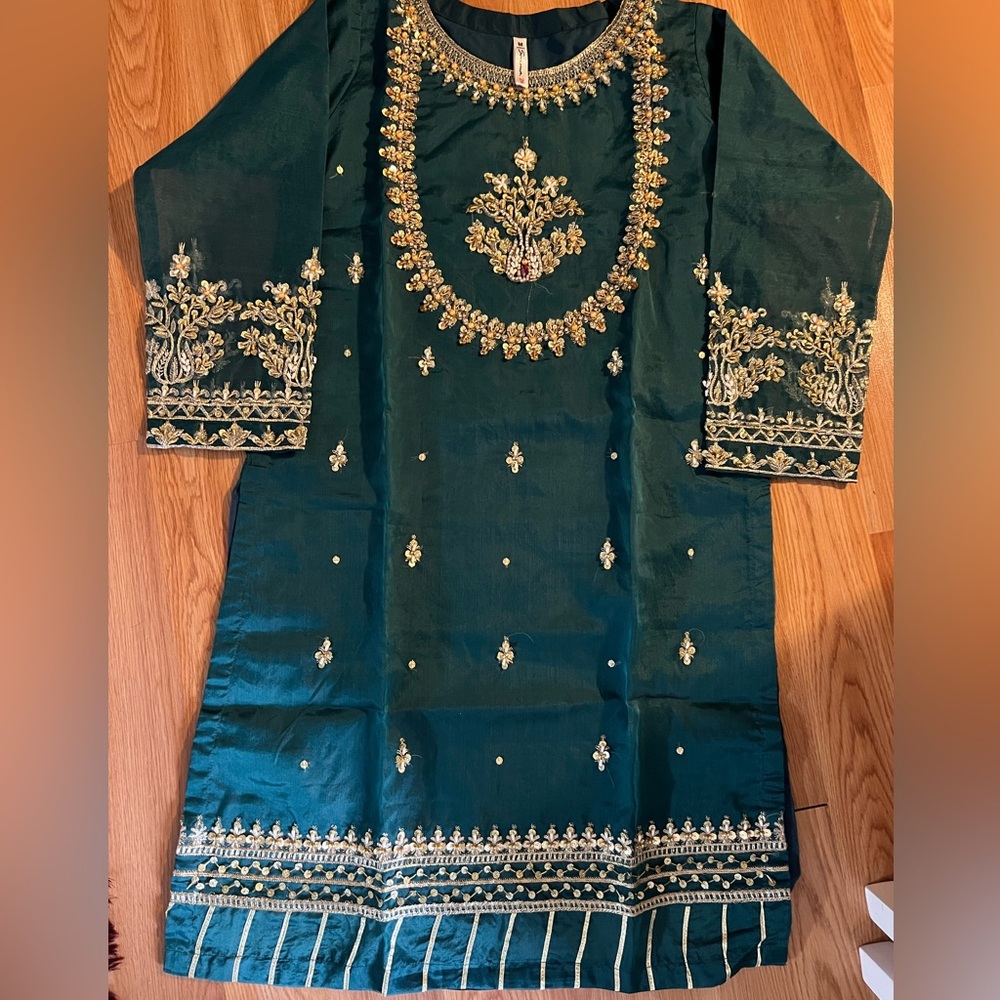 Embroidered Indian/Pakistani shirt